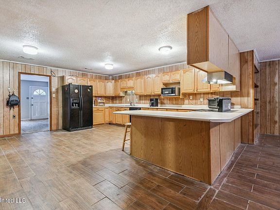 5th image of 1203 Iberville Dr