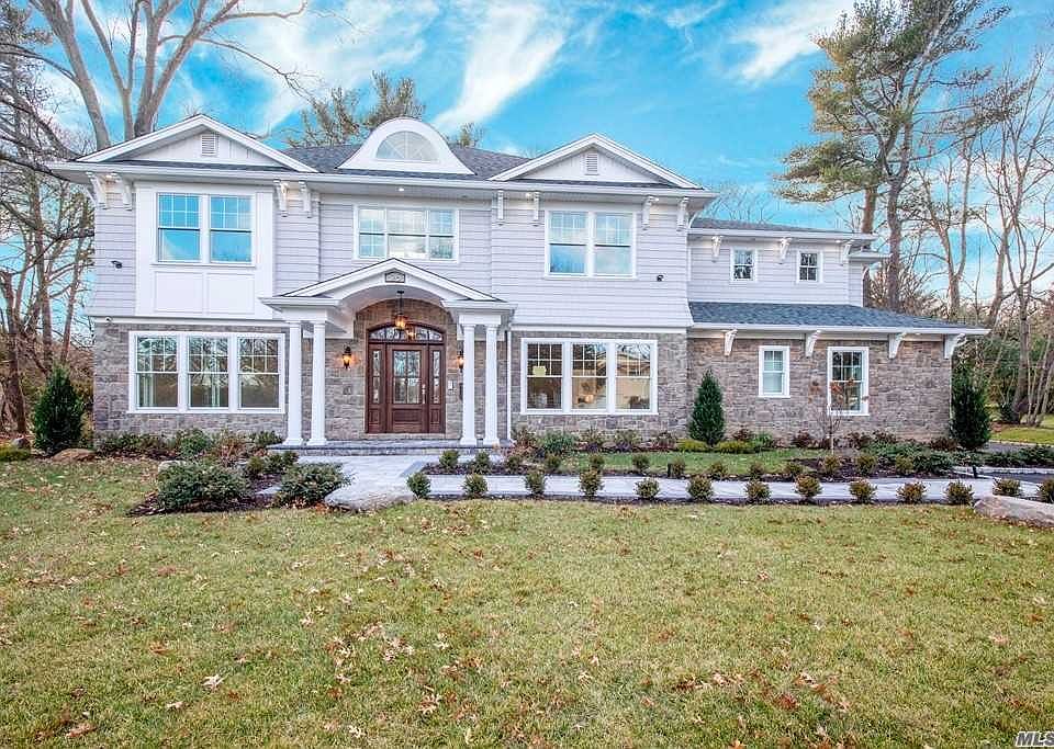 1st image of 26 Teakwood Ln