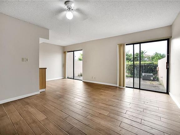 4th image of 9133 NW 38th Dr