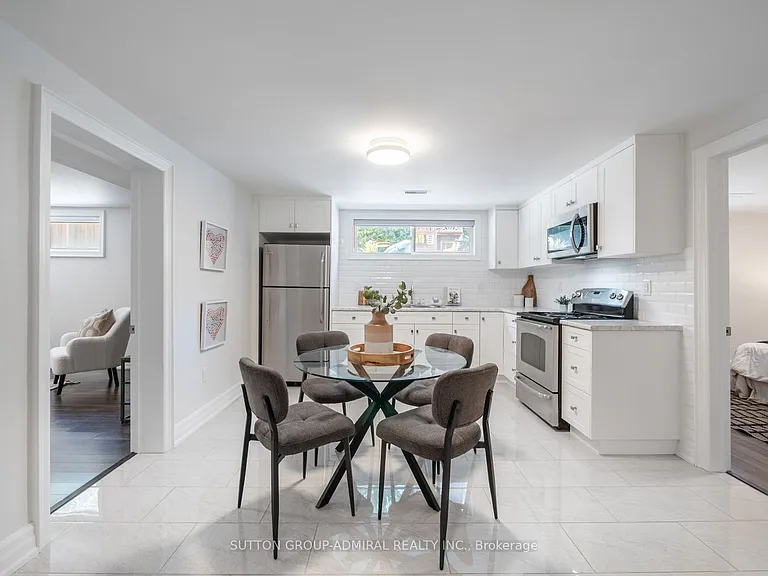 10 Terrydale Dr — Photo 3