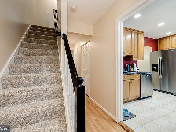 3rd image of 4329 Gingham Ct