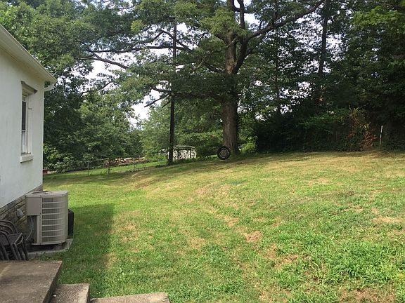 5th image of 1217 Woodland Dr