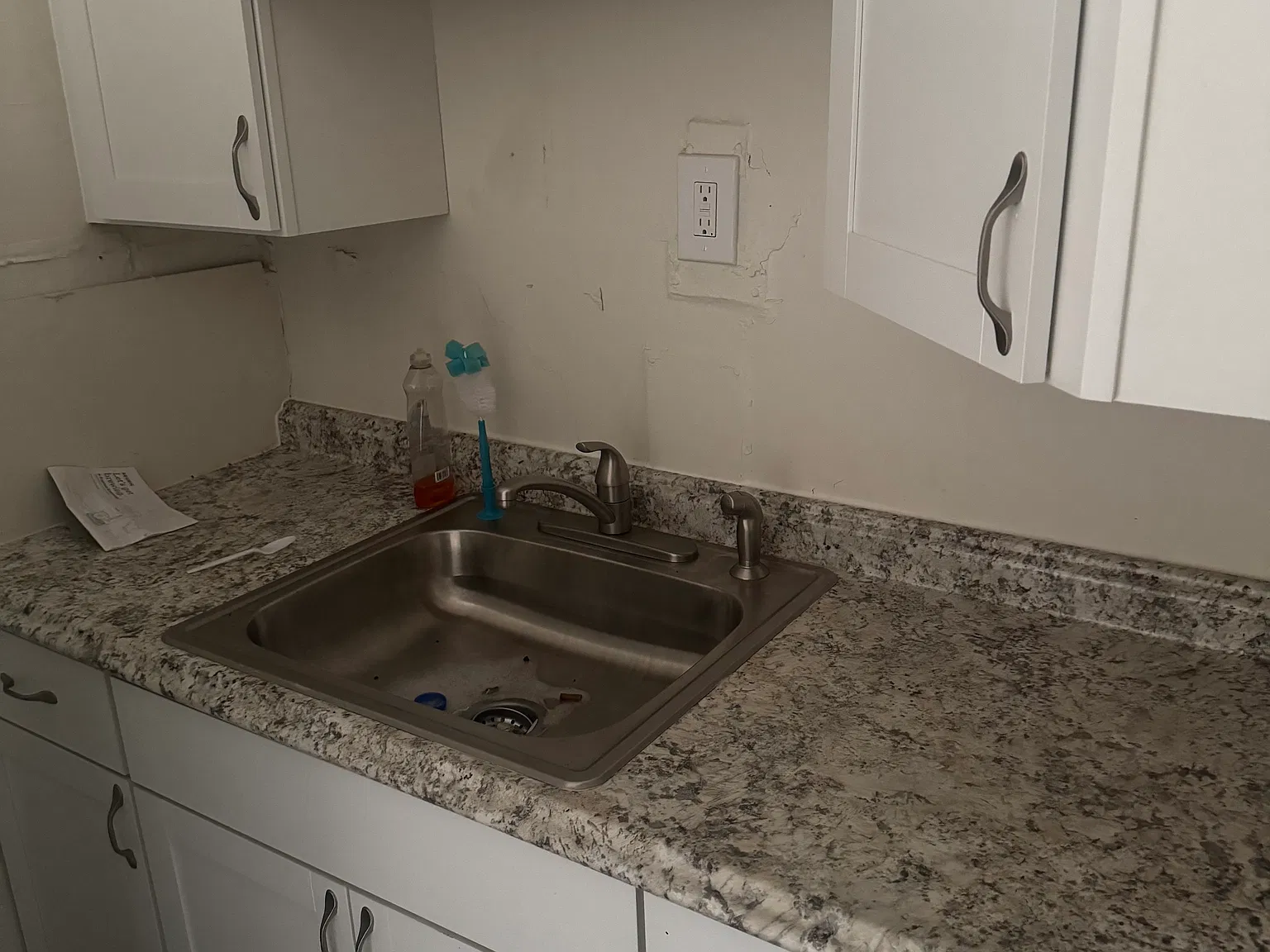 1 bed, 800 sqft, $900 — Photo 1