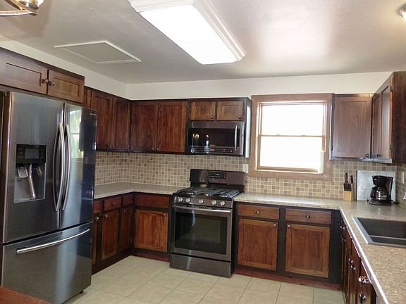 3rd image of 144 County Road 358