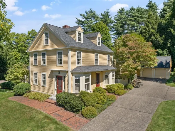 520 Dutton Rd, Sudbury, MA 01776