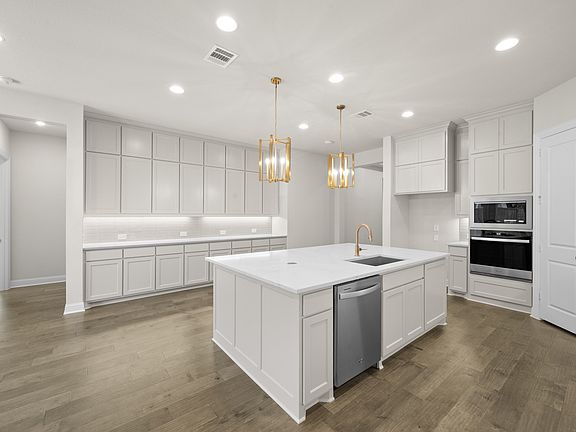 3rd image of 1417 Roundwash Way
