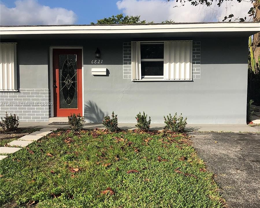 1st image of 6821 SW 19th St