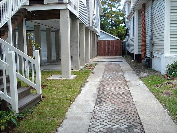 2nd image of 729 Hidalgo St