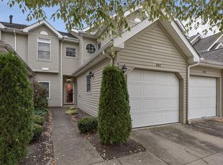 497 Eagle Trce #497, Mayfield Heights, OH 44124