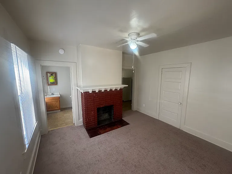 238 Wright St #238 — Photo 2