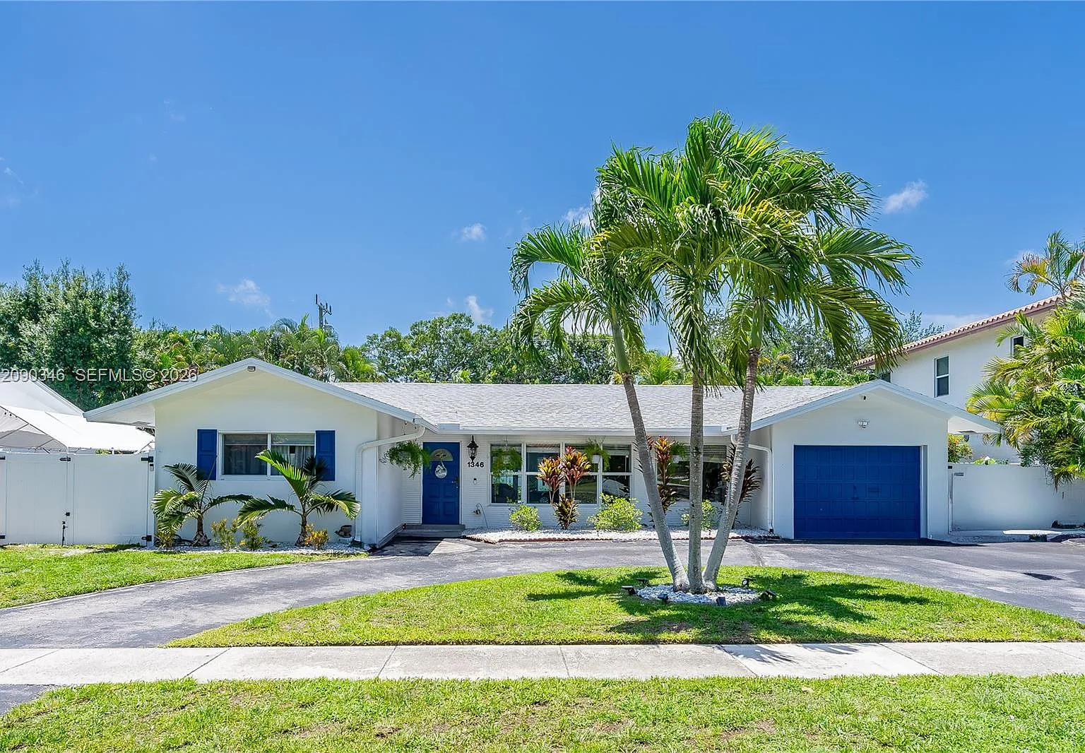 4 bed, 2.0 bath, 1945 sqft, $6,500 — Photo 1