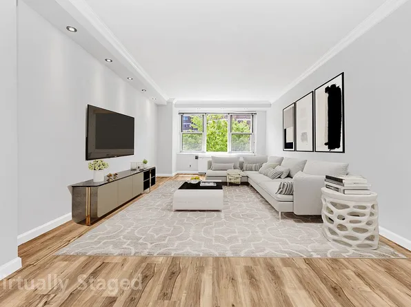 305 E 24th St APT 3T, New York, NY 10010