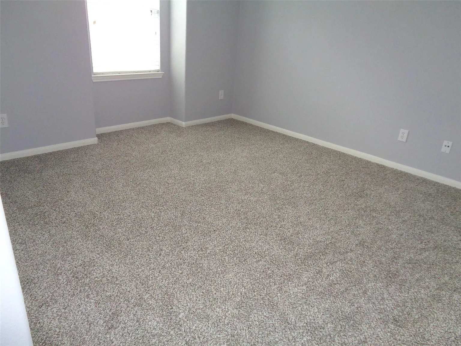 3 bed, 2.5 bath, 1620 sqft, $1,750 — Photo 4