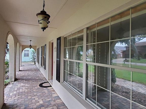 3rd image of 1514 Oak Forest Dr