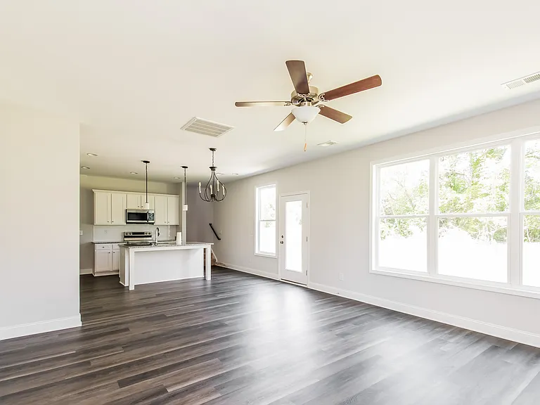 420 Blue Robin Ln — Photo 2
