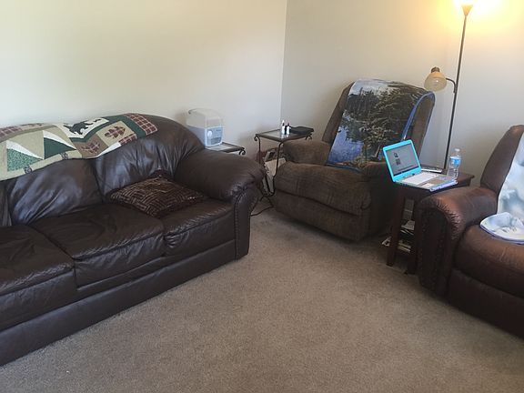 4th image of 208 Gardenia Ct