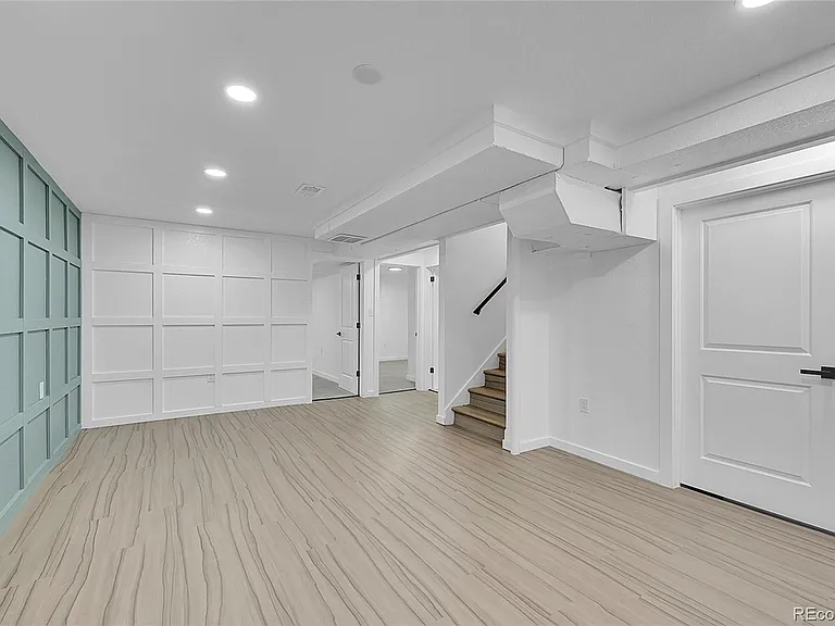 461 W 71st Ave — Photo 4