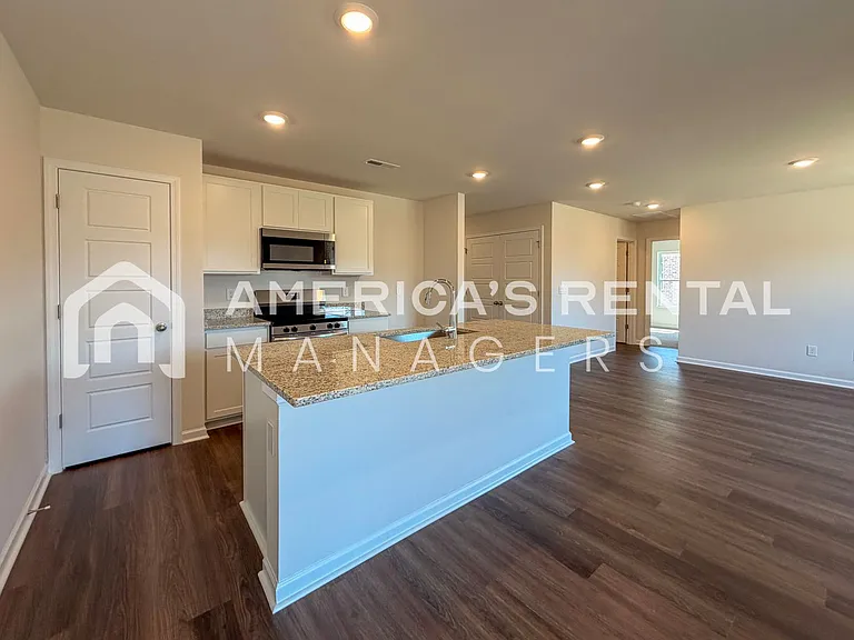 110 Jonboy Ave — Photo 18