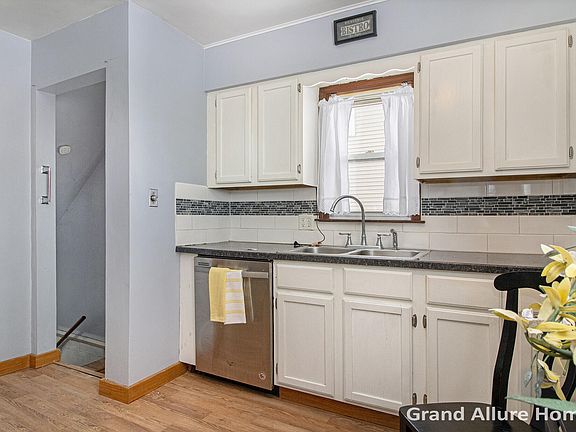4th image of 3650 Milan Ave SW