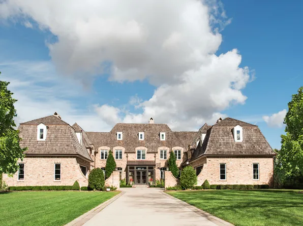 15W170 60th St, Burr Ridge, IL 60527