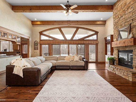 3rd image of 9419 Robinson Rd