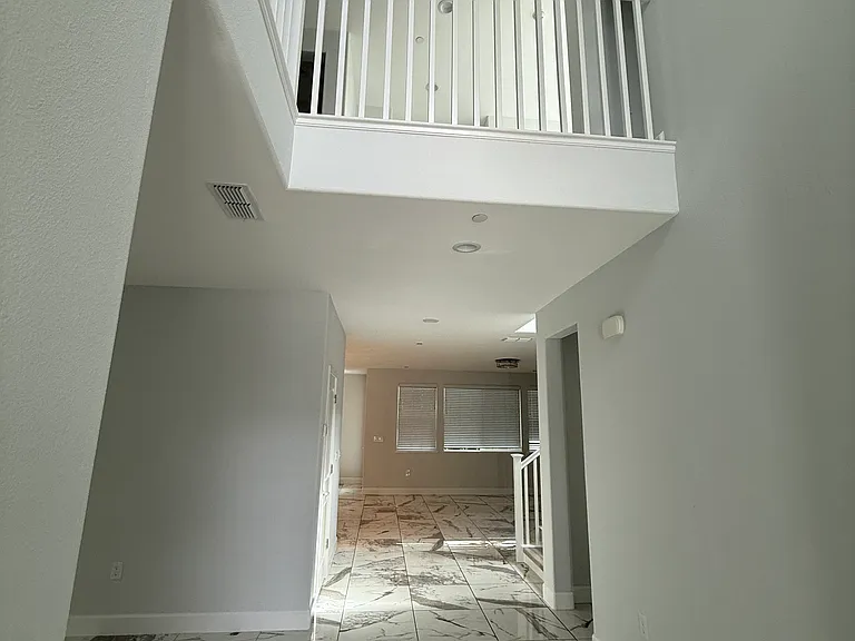 1600 Ranch Ln — Photo 14