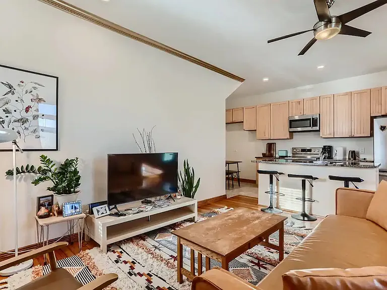 973 Galapago St — Photo 4