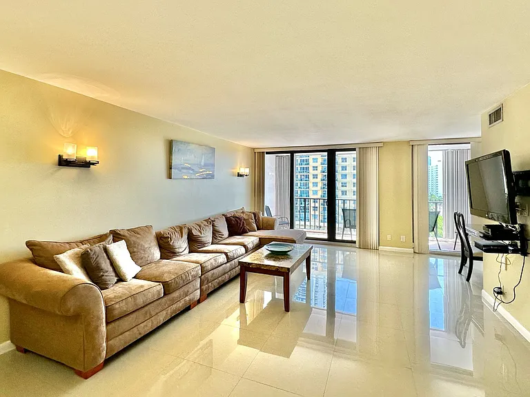 2401 S Ocean Dr #707 — Photo 13