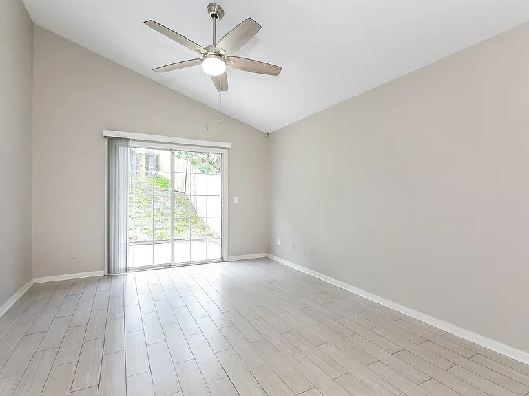 12639 Ashmore Green Dr N — Photo 5