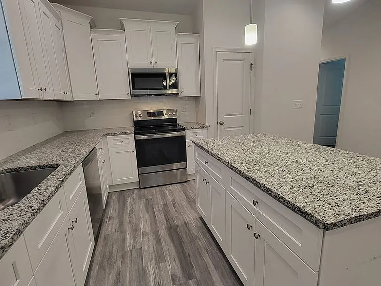 11810 Titan Ave — Photo 26