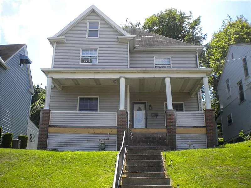 220 McKee Ave photo 1