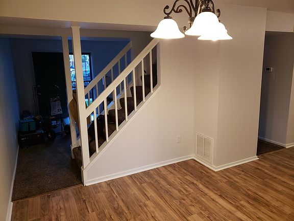 5th image of 219 Knightsmanor Ct