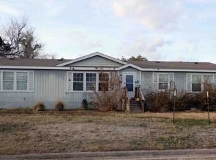 404 W Powell St, Beeville, TX 78102