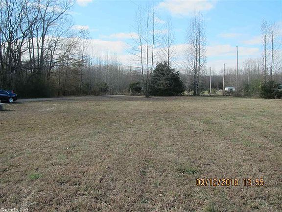 2nd image of 121 White Wolf Trl