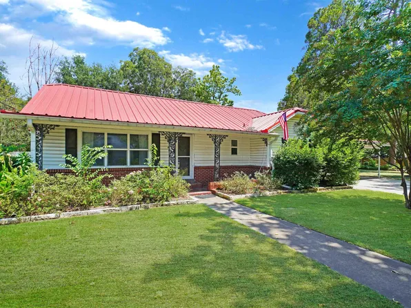 401 S Mill St, Winnsboro, TX 75494