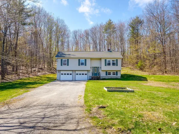 2044 Eight Rod Road, Sidney, ME 04330