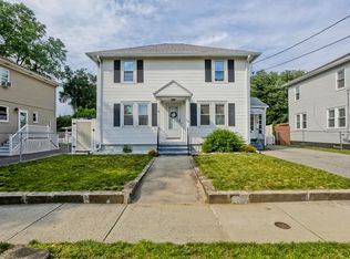 48 Charpentier Blvd, Chicopee, MA 01013