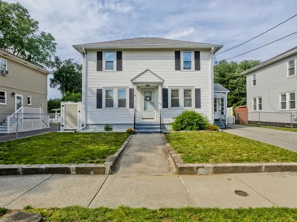 48 Charpentier Blvd, Chicopee, MA 01013