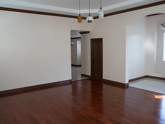 5th image of 9665 Olive St