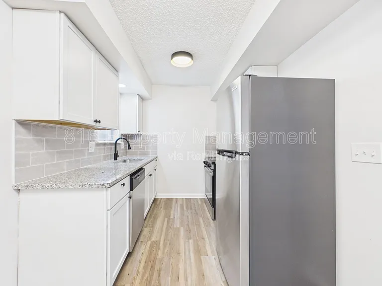 3104 Orville Ave #B — Photo 8