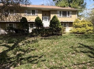 127 E Northfield Rd, Livingston Twp., NJ 07039