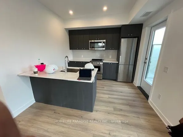 312 Erb St W, Waterloo, ON