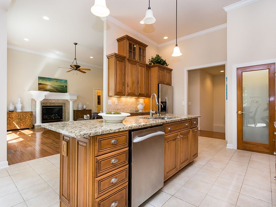 1st image of 10708 Perrin Cir