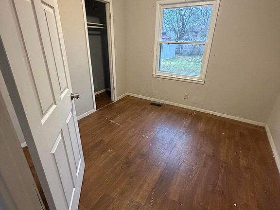4th image of 1107 Ash St