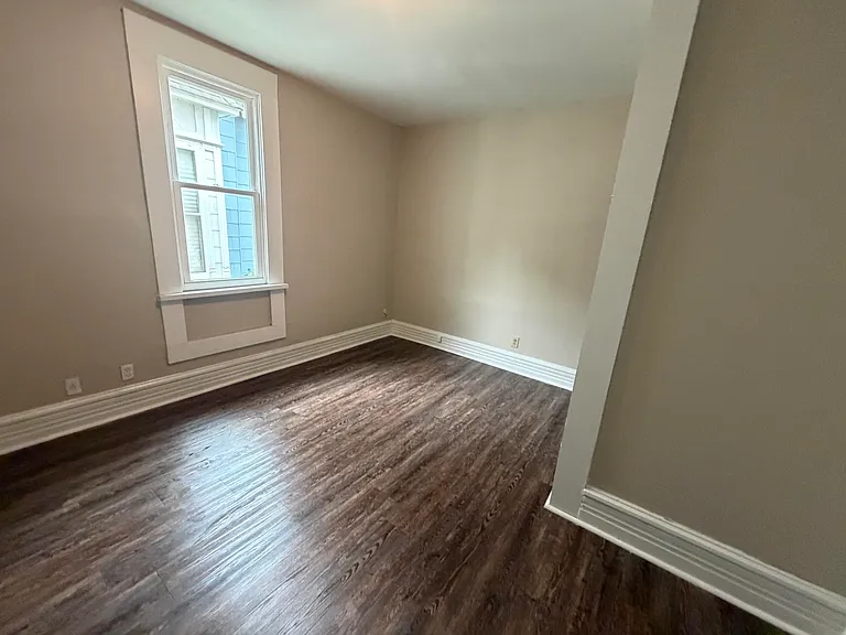 409 W Woodbury St #W — Photo 12