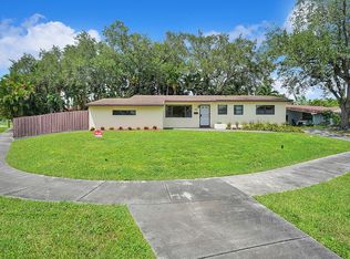 7415 SW 98th Ct, Miami, FL 33173