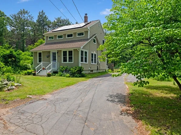 38 Cottage Rd, Newbury, MA 01951