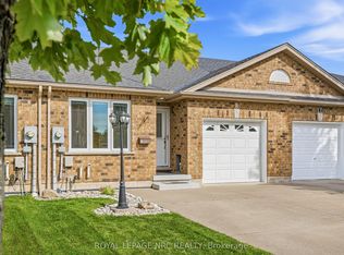 8 Bluegrass Cres, Saint Catharines, ON L2P0A7