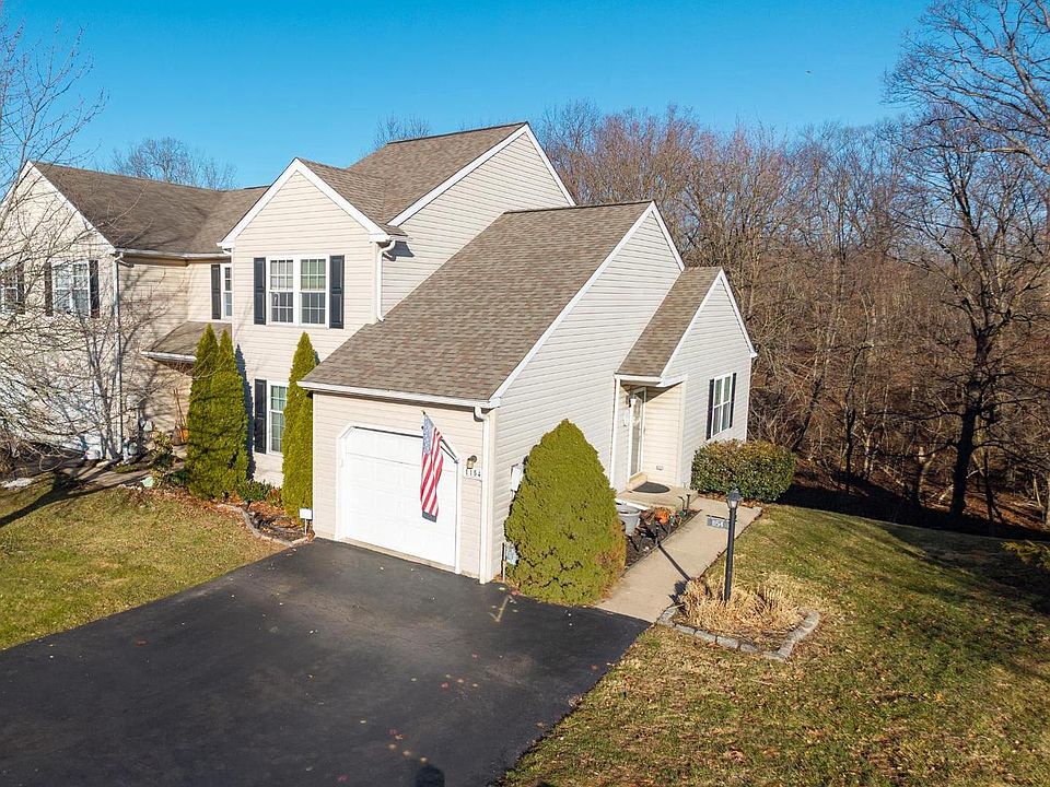 1st image of 1154 Oxford Cir