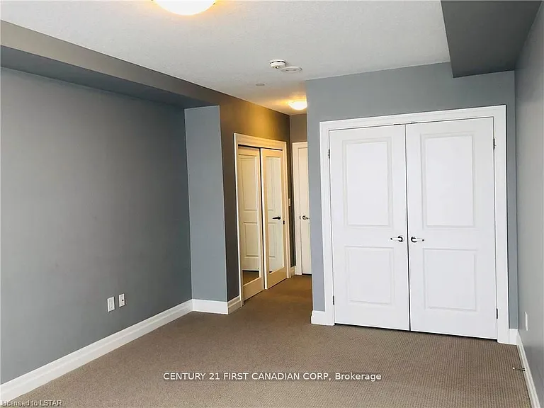 260 Villagewalk Blvd #608 — Photo 33